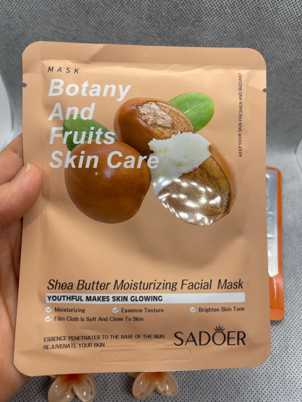 Shea Butter Moist Facial Sheet Mask + Collagen Eye Patches+lip mask + hairclips